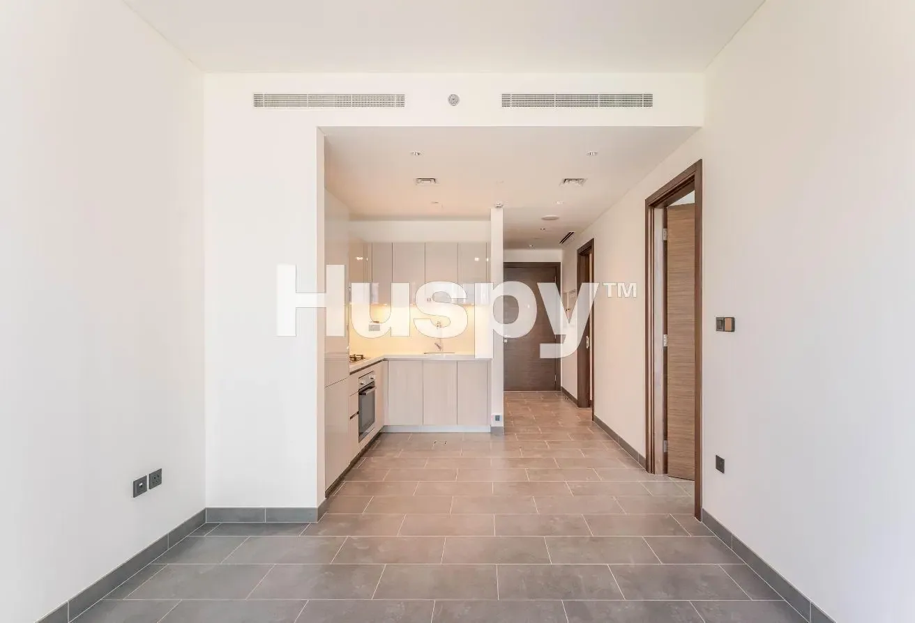 Study Room | Lagoon View | Mid Floor