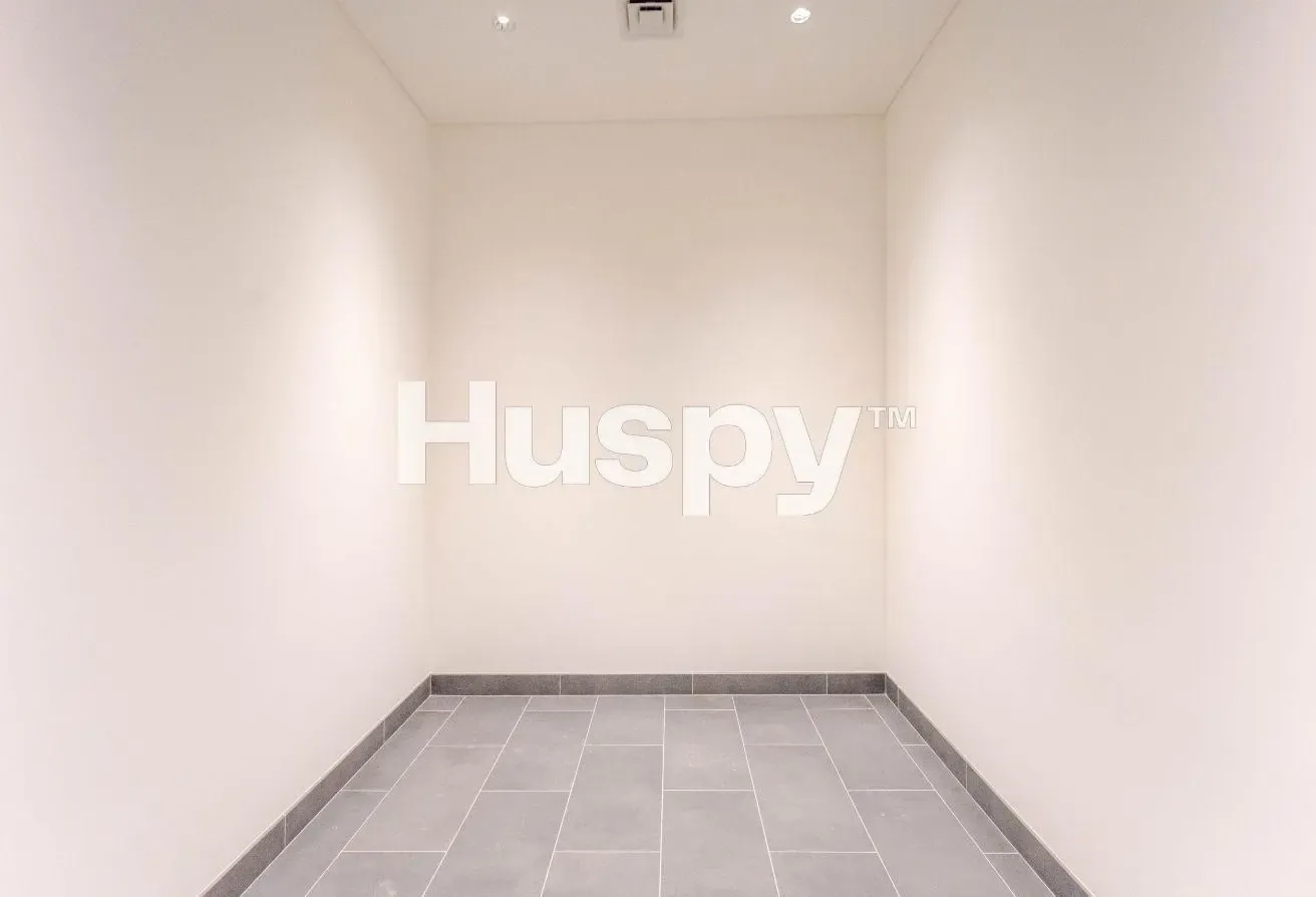 Study Room | Lagoon View | Mid Floor