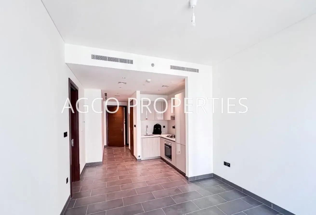 1BR+Study | Downtown View | 2YPP