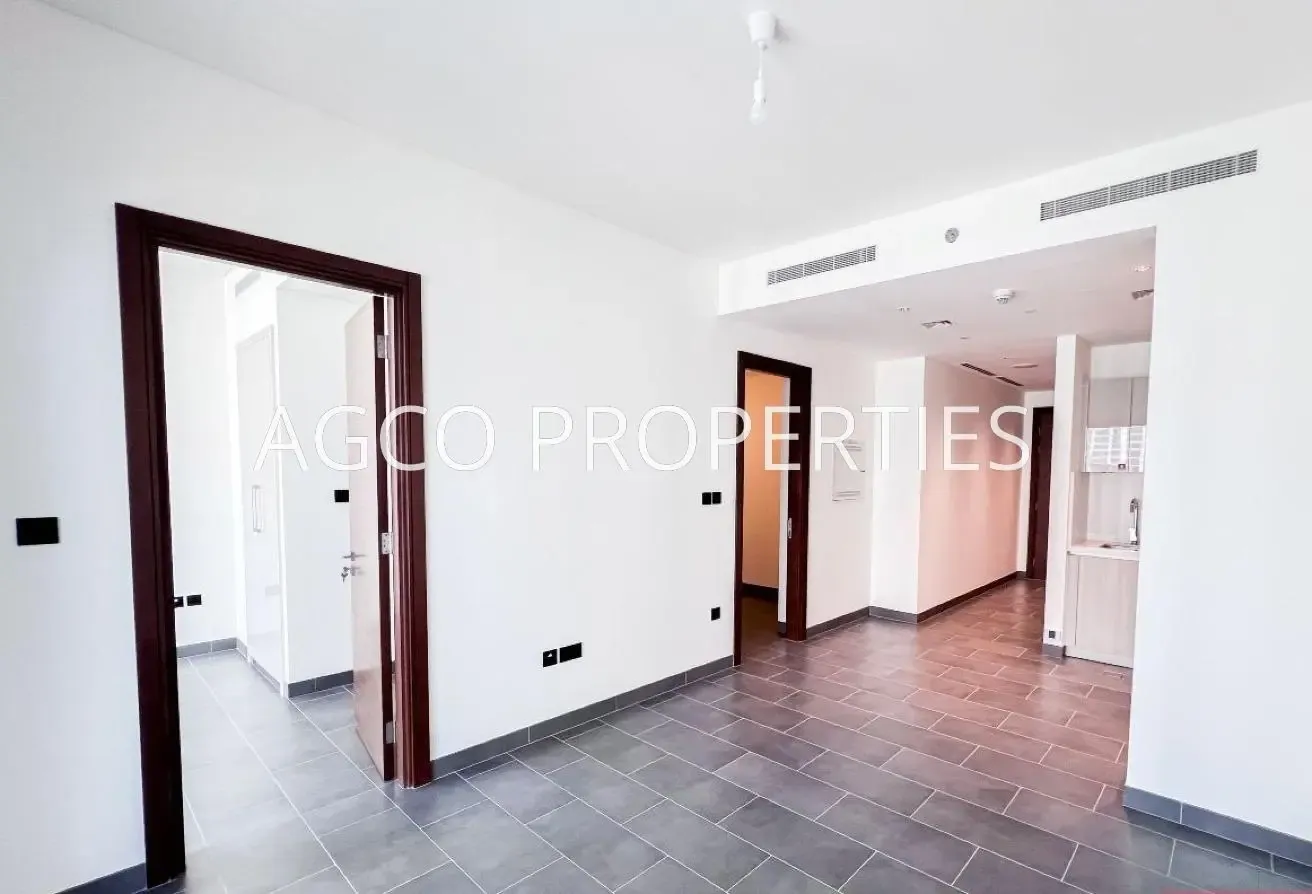 1BR+Study | Downtown View | 2YPP