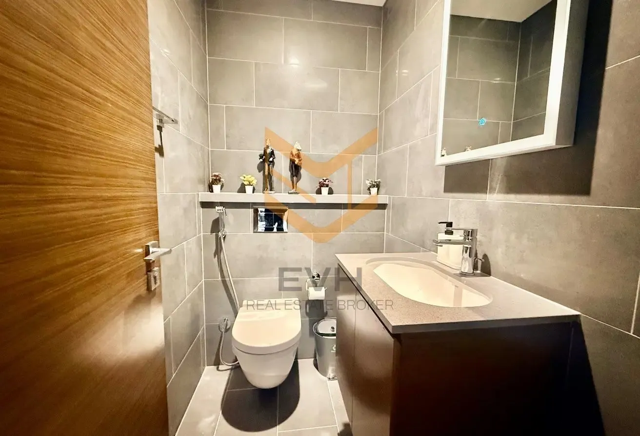 VACANT | HIGH END FURNISHED 1BED JUST 1.35M