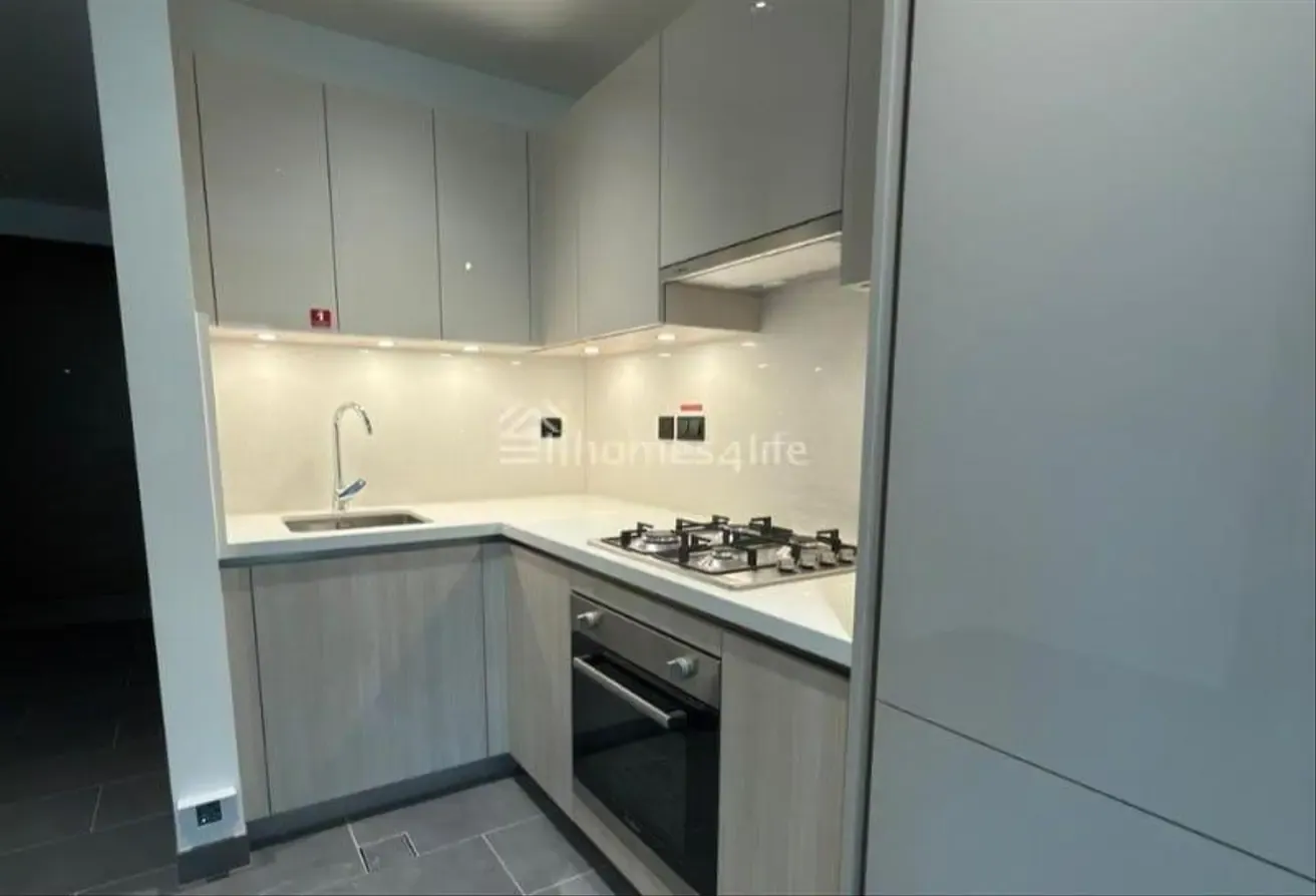 1 Bedroom + STUDY + STORAGE | Canal View |