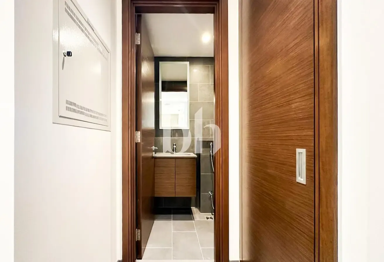 Unique Layout | Corner Unit | Negotiable
