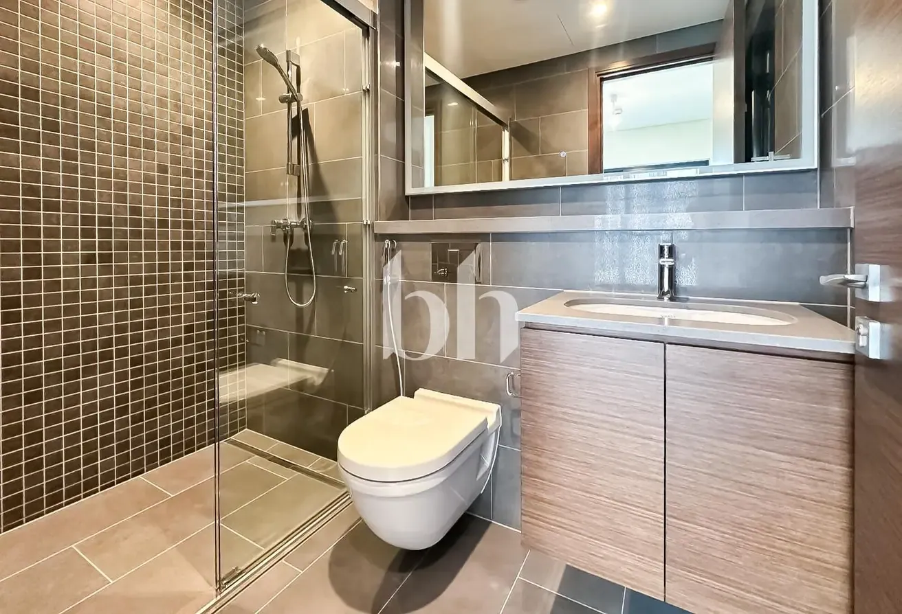 Unique Layout | Corner Unit | Negotiable