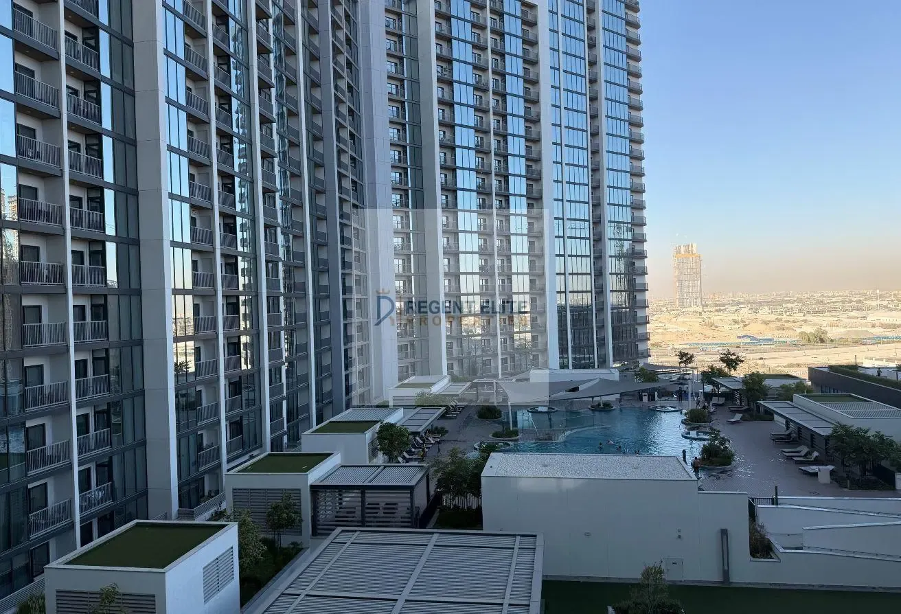 1bed plus Study- Pool View- Vacant- Furnished