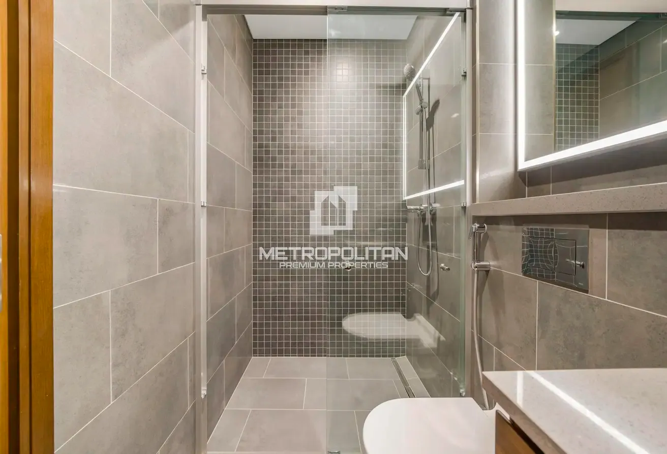 High Floor | Hartland View | Investor Pick