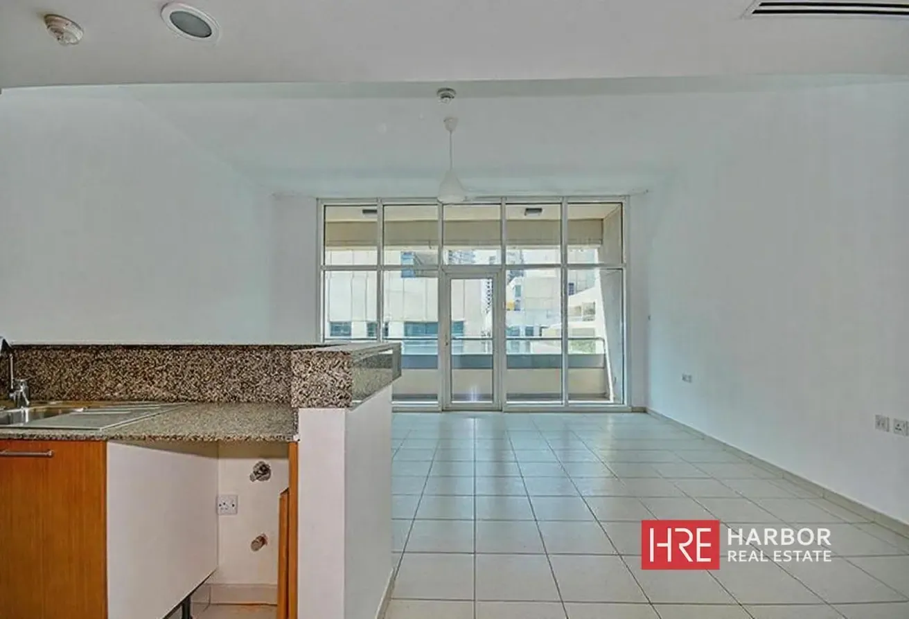 Well Maintained Studio | Great Investment
