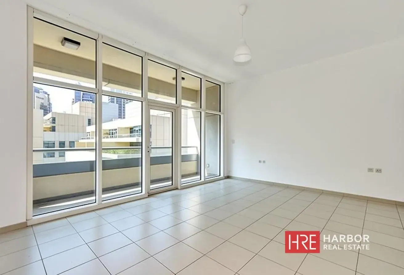 Well Maintained Studio | Great Investment