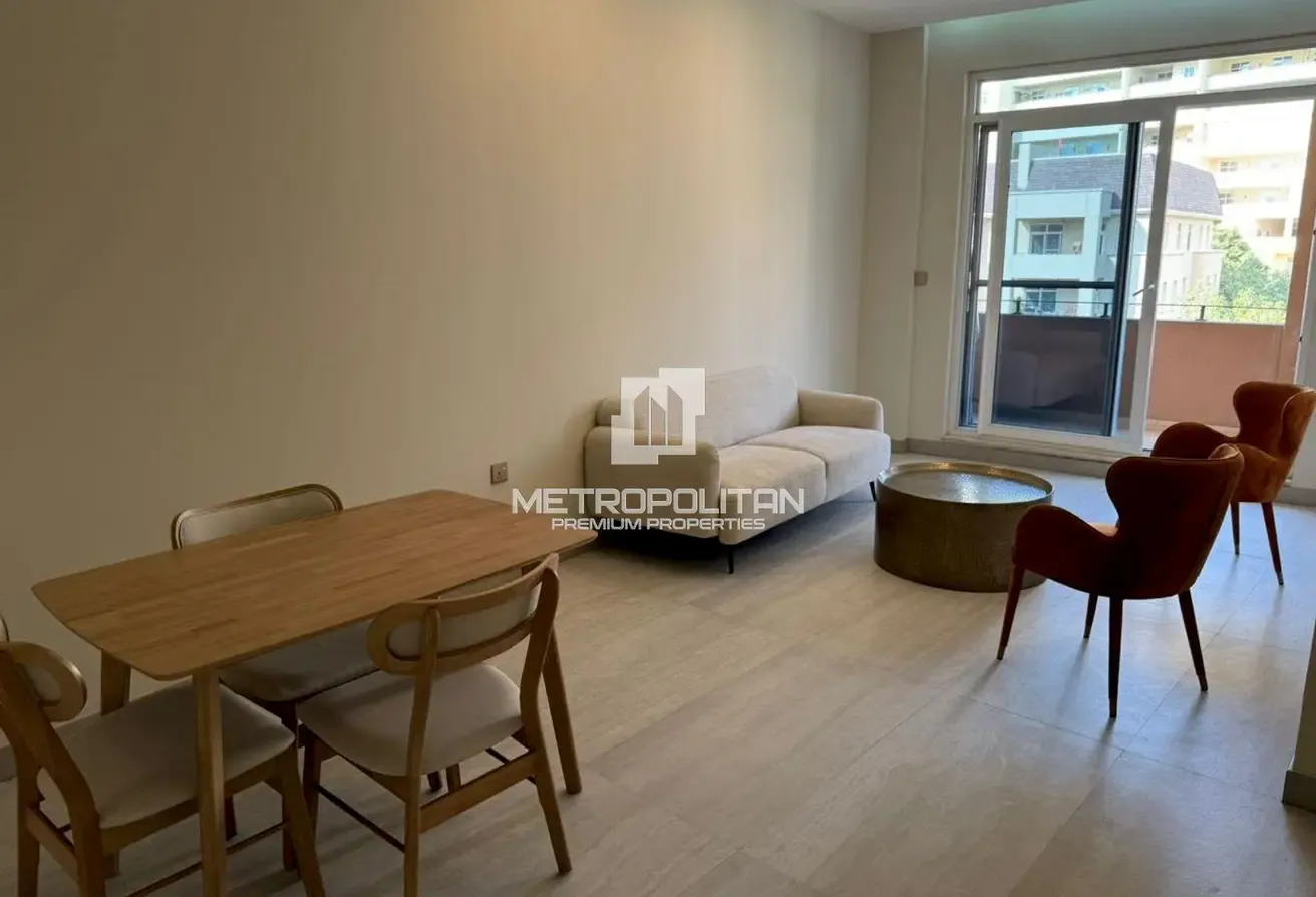 Fully Upgraded 2 Bedrooms | Furnished | Ideal ROI