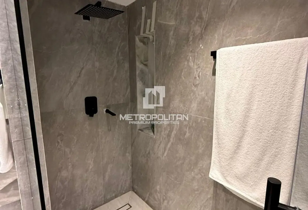 Fully Upgraded 2 Bedrooms | Furnished | Ideal ROI