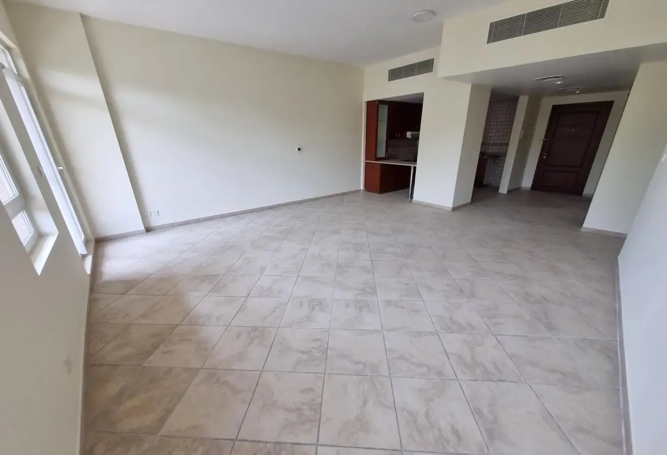 Bright & Spacious I Modern Living