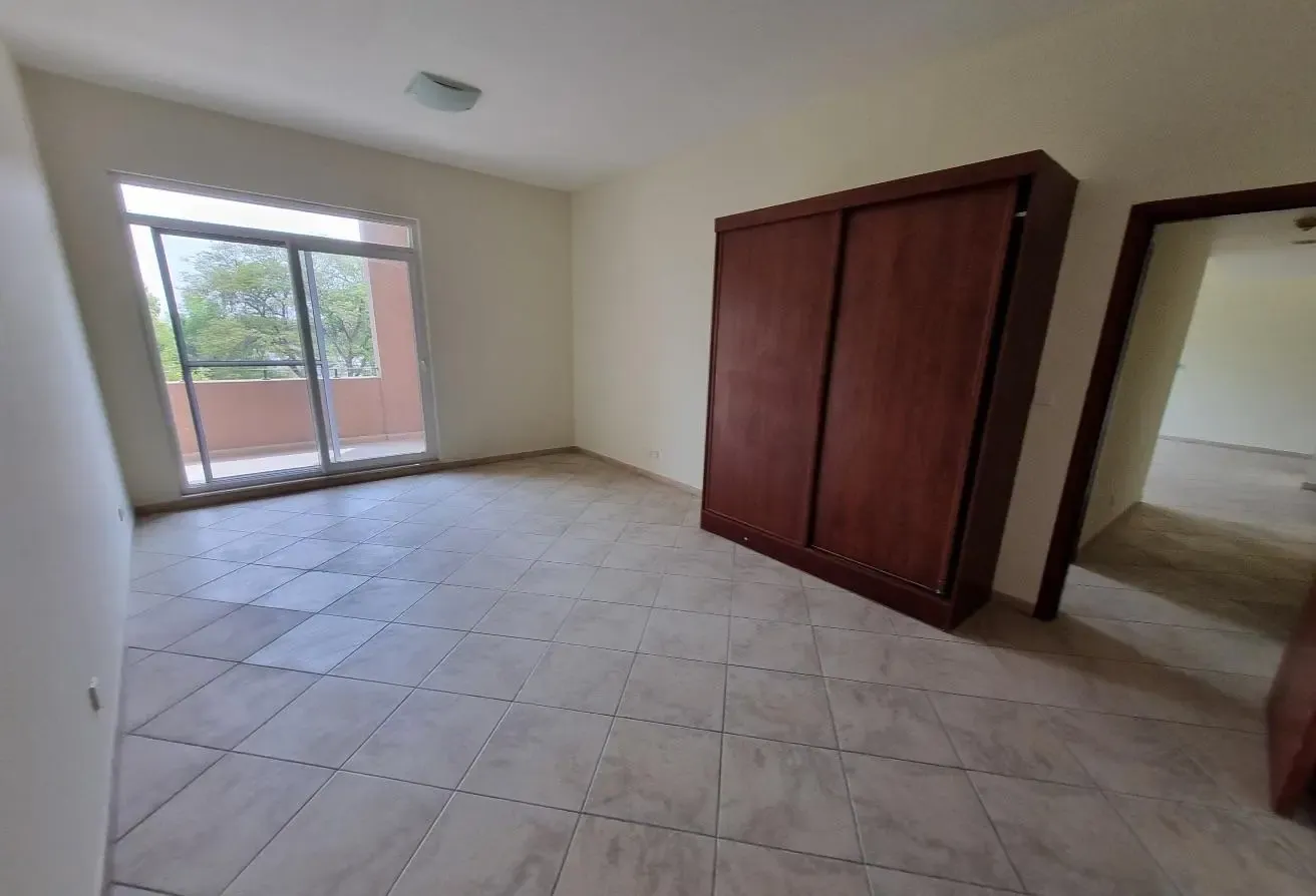 Bright & Spacious I Modern Living