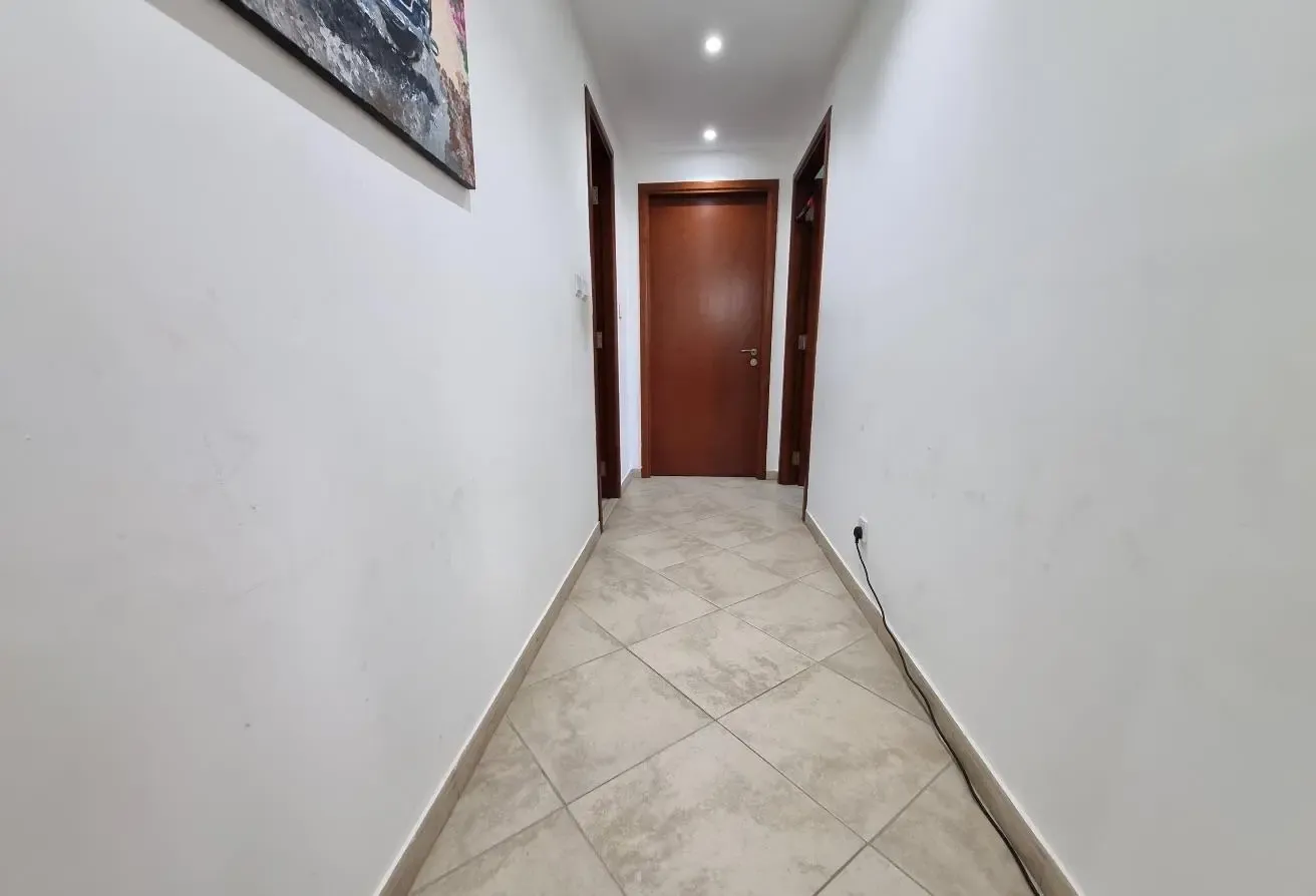 Bright & Spacious I Modern Living
