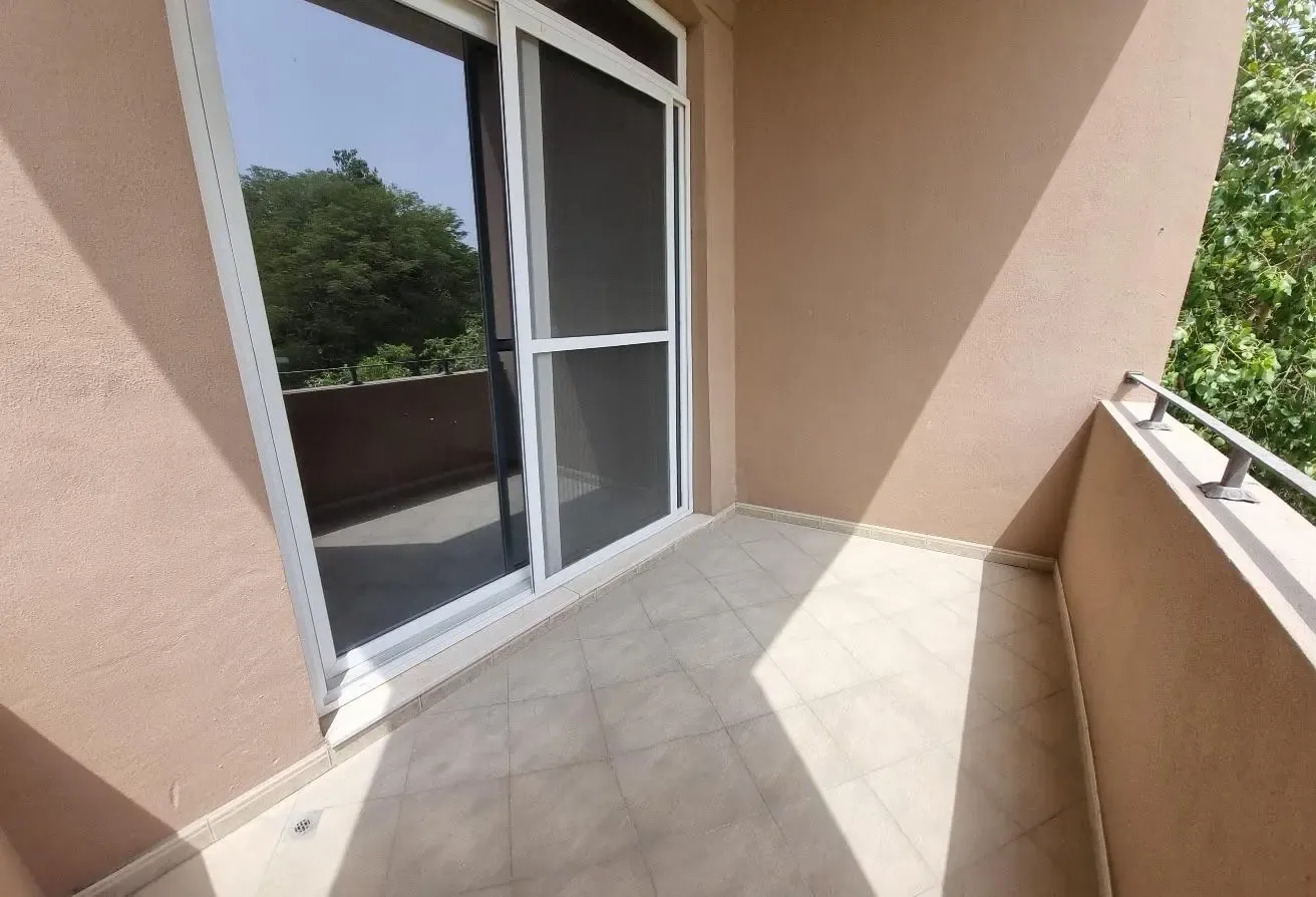Bright & Spacious I Modern Living