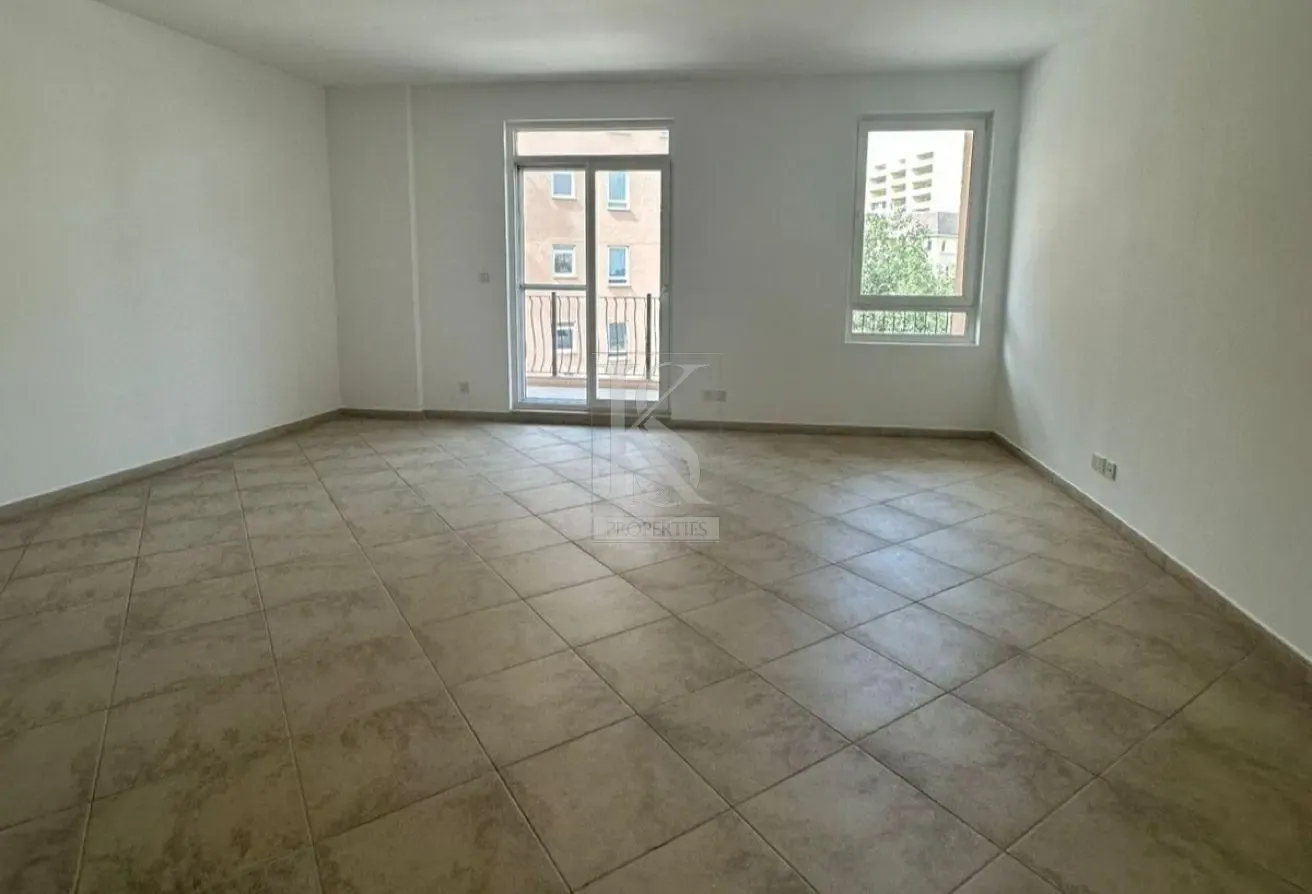 Ready | Spacious Home | Perfectly Maintained