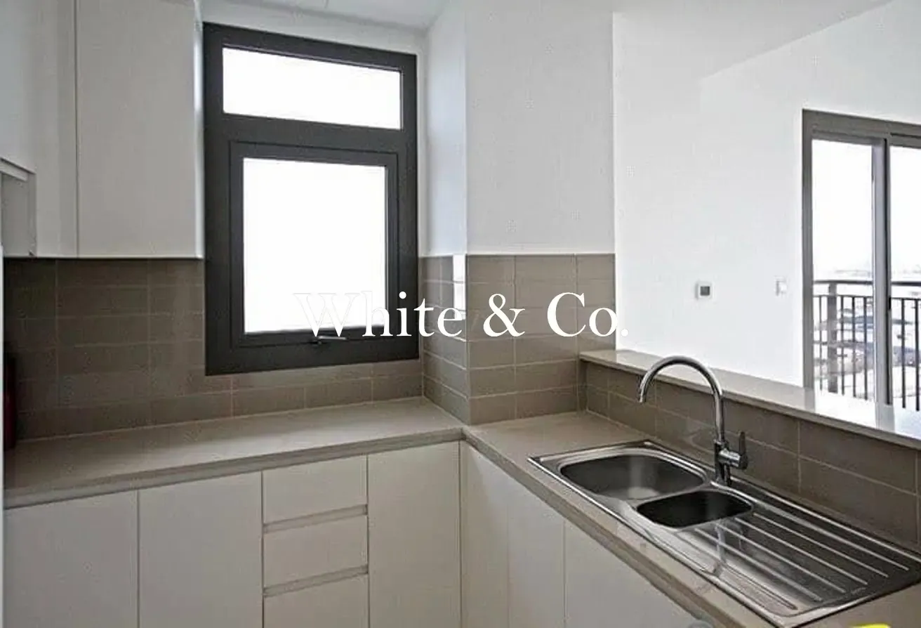 Vacant | Prime location | Spacious Layout