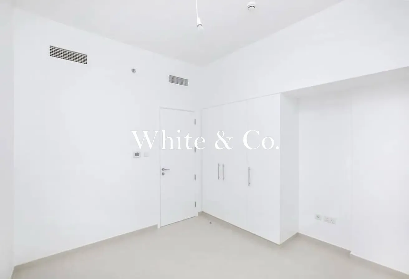Vacant | Prime location | Spacious Layout