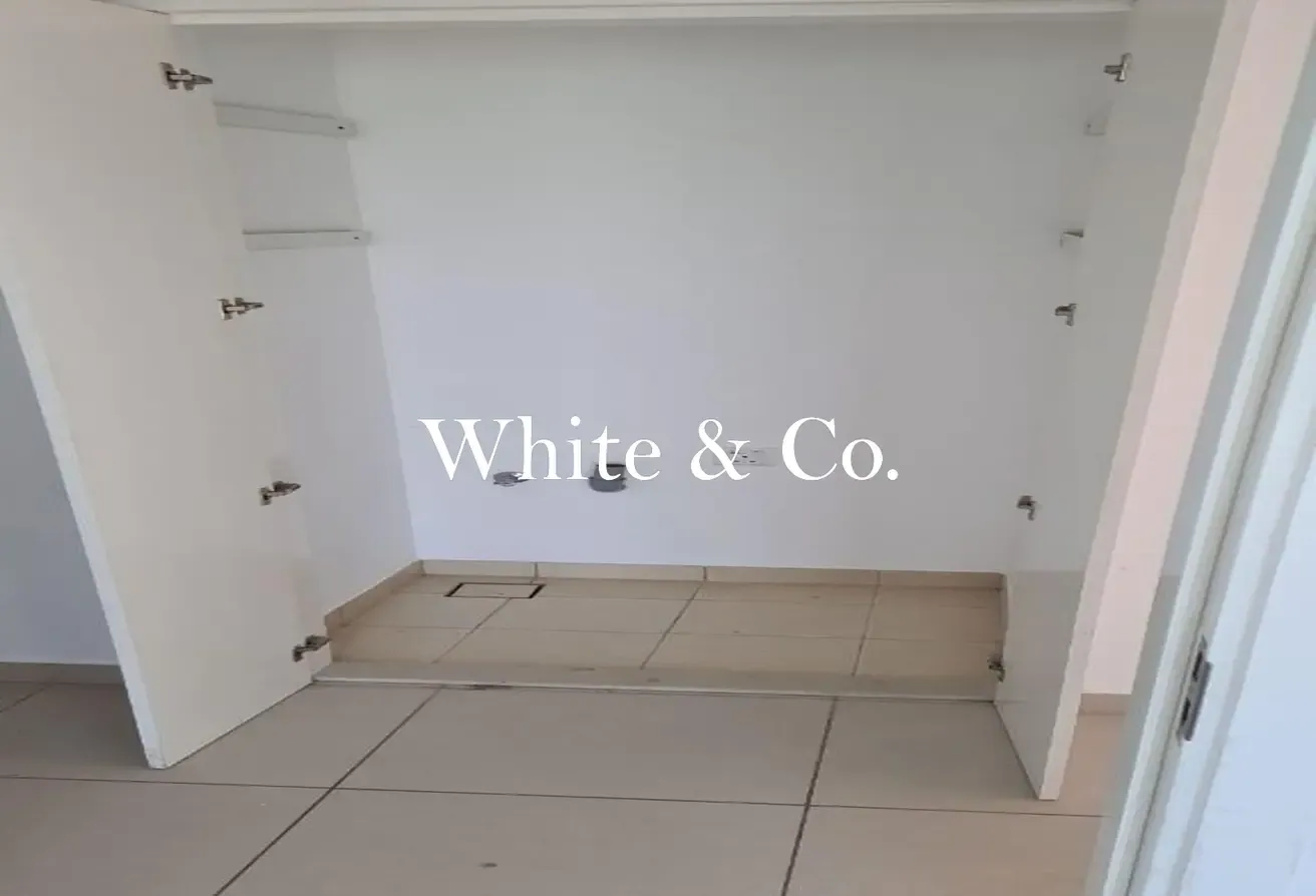 Vacant | Prime location | Spacious Layout