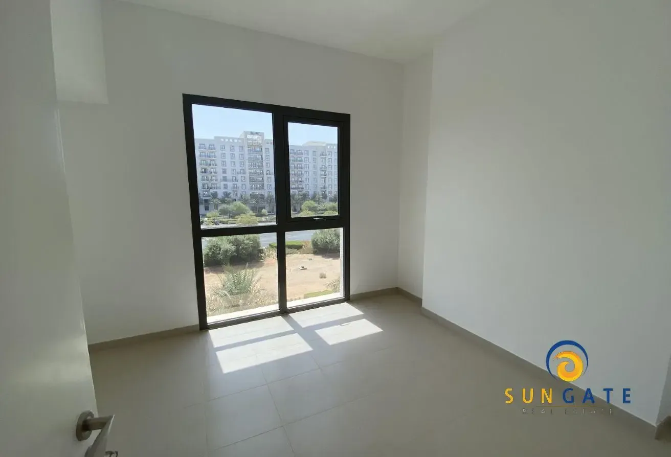 Rented, Lovely open views, Low floor