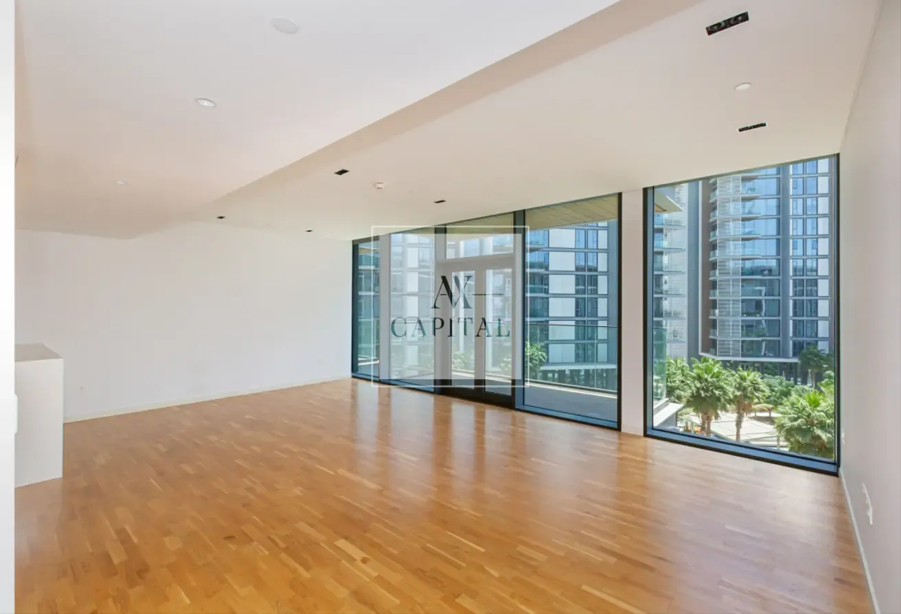 Well priced | Partial Sea View |Vacant on Transfer