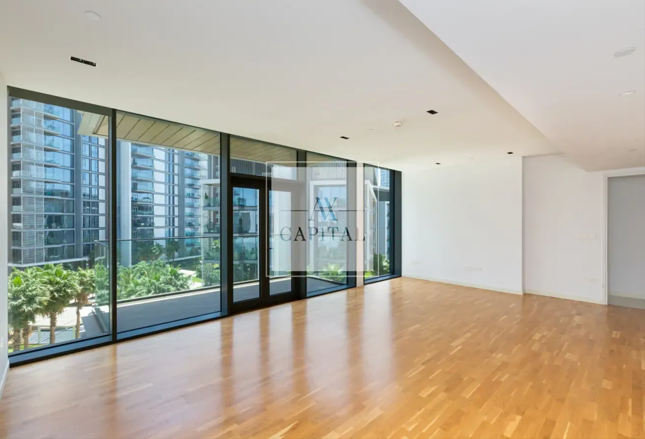 Well priced | Partial Sea View |Vacant on Transfer