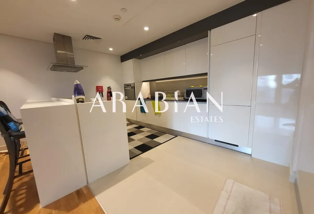 Vacant | Prime Location | Park View