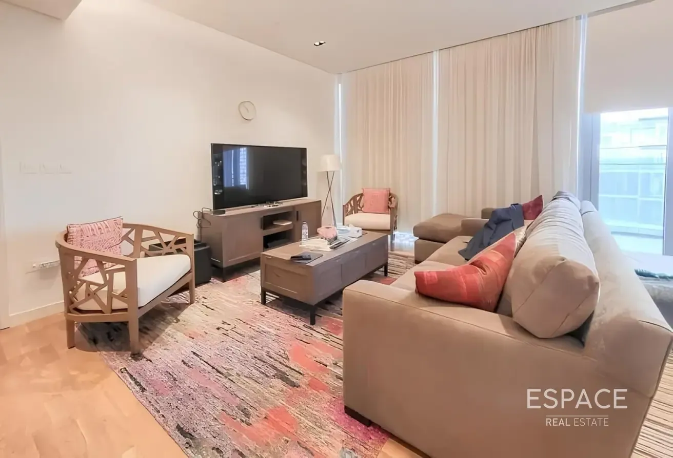 Stunning Views | Vacant | Prime Location