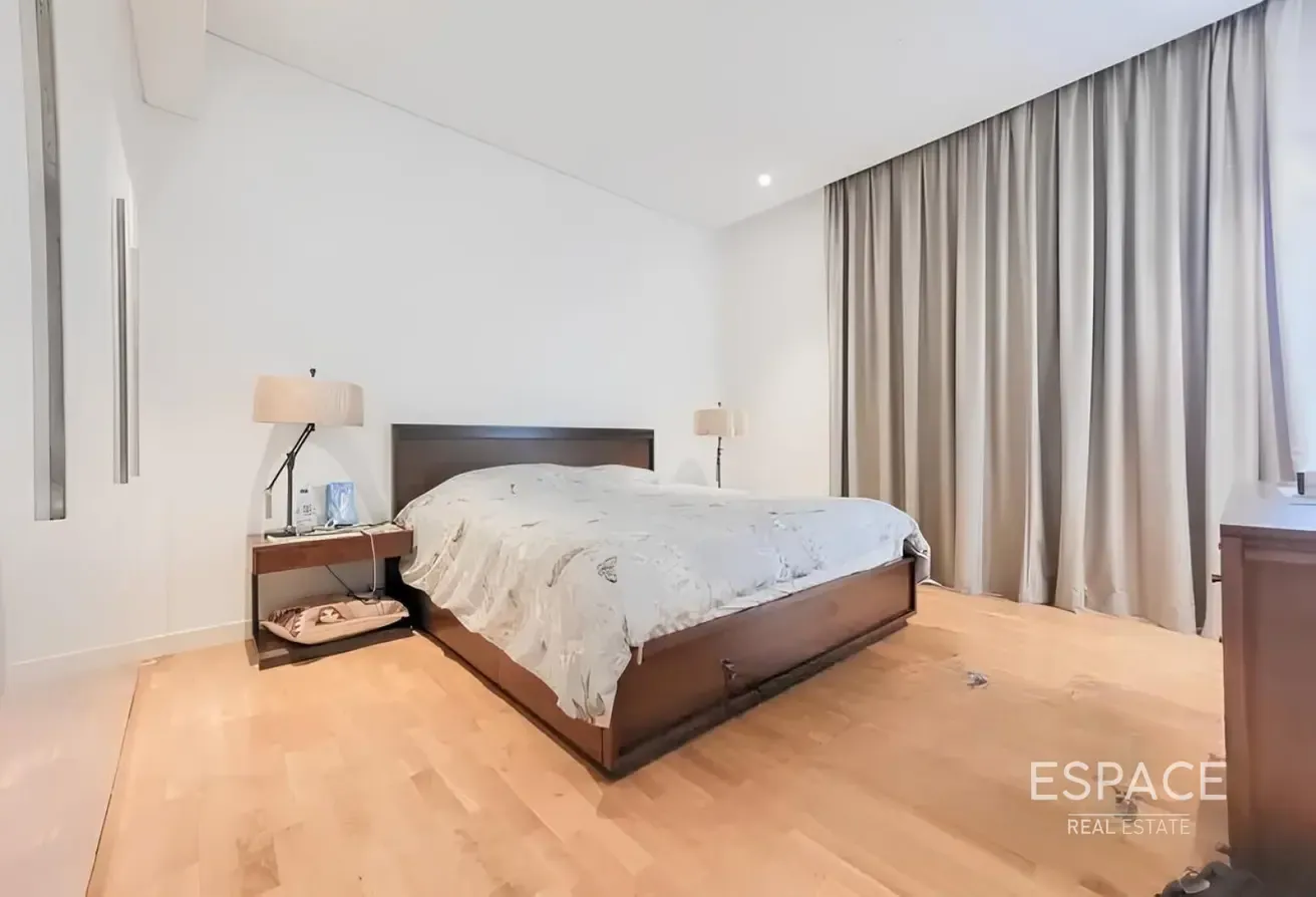 Stunning Views | Vacant | Prime Location