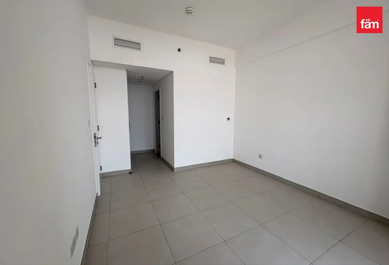 Vacant | Best Price |  Great Investment