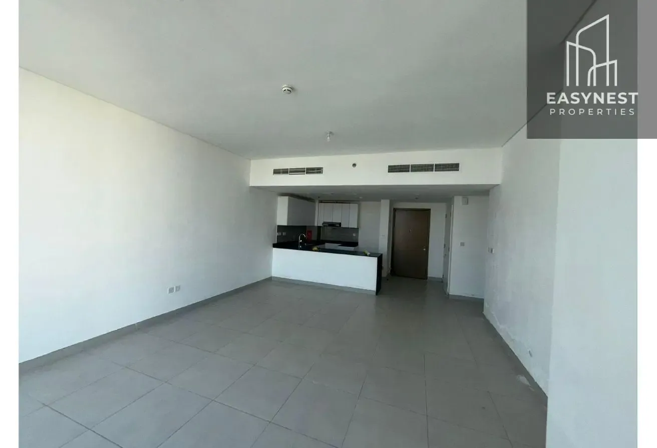 Spacious&Bright | Prime Location | Community View