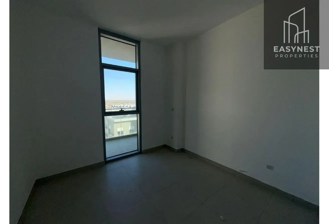 Spacious&Bright | Prime Location | Community View