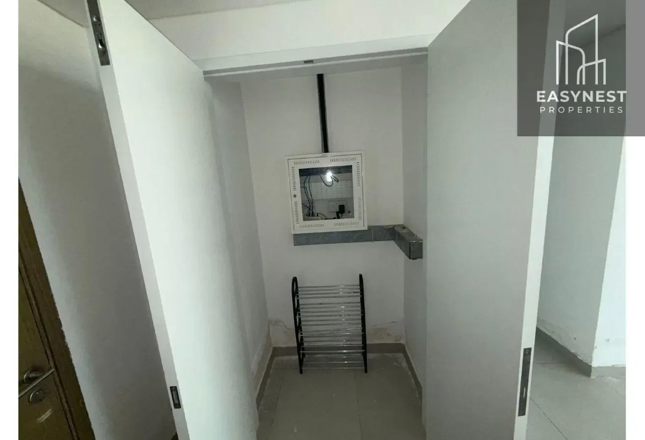 Spacious&Bright | Prime Location | Community View