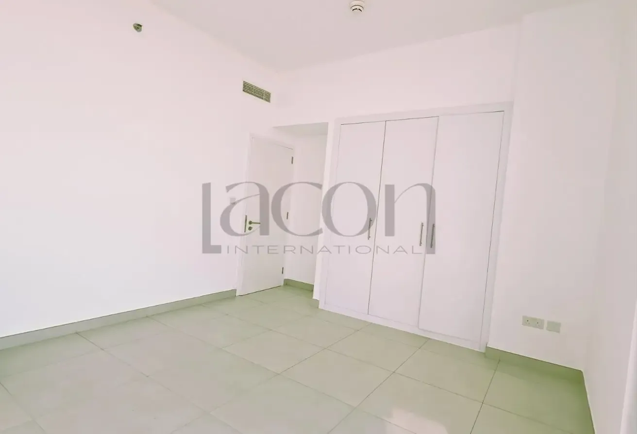 Vacant | Prime Location | Community View