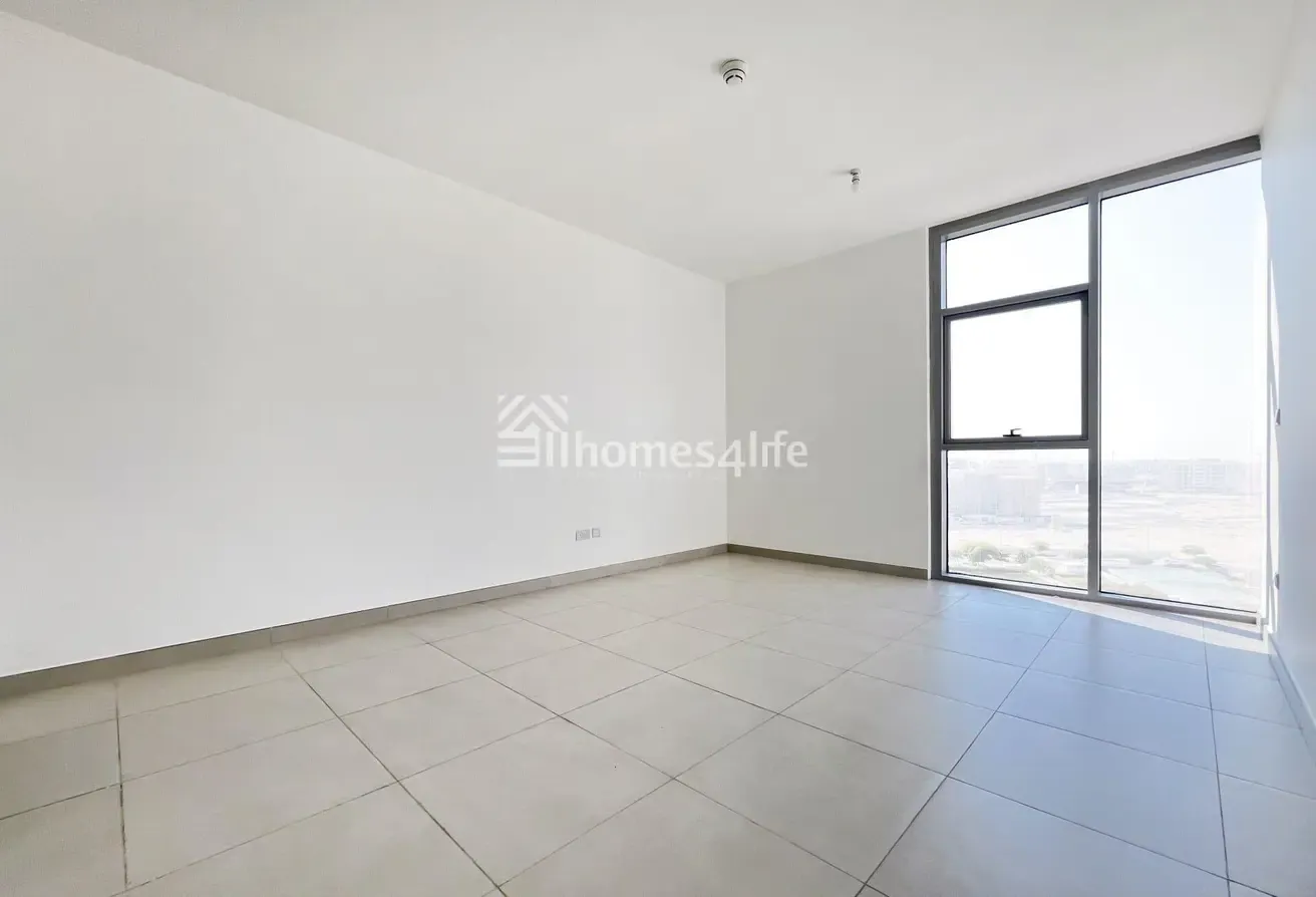 BIGGEST Unit | Next to Park & Cafe | Well Kept