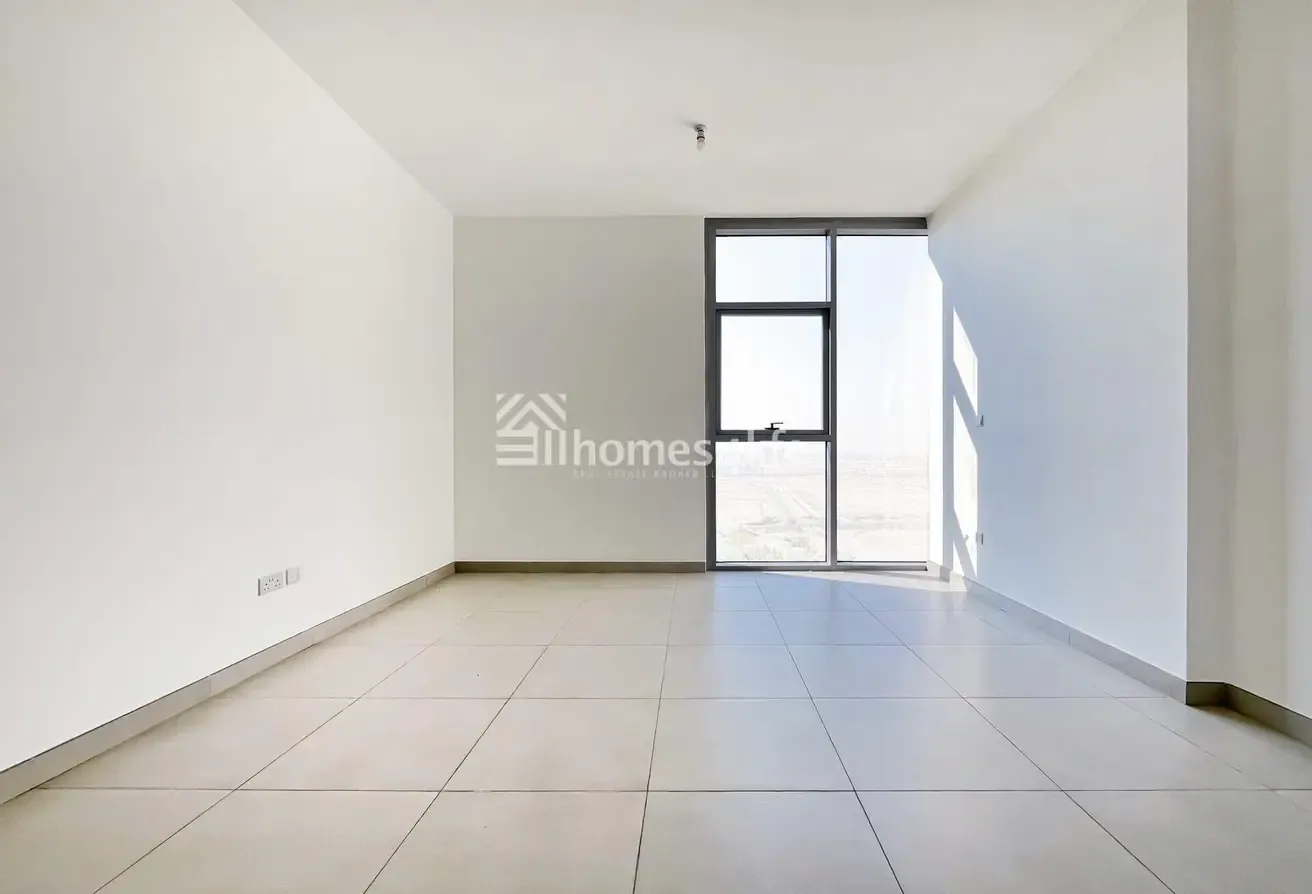 BIGGEST Unit | Next to Park & Cafe | Well Kept