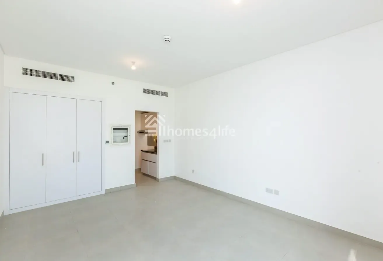 BIGGEST Unit | Next to Park & Cafe | Well Kept