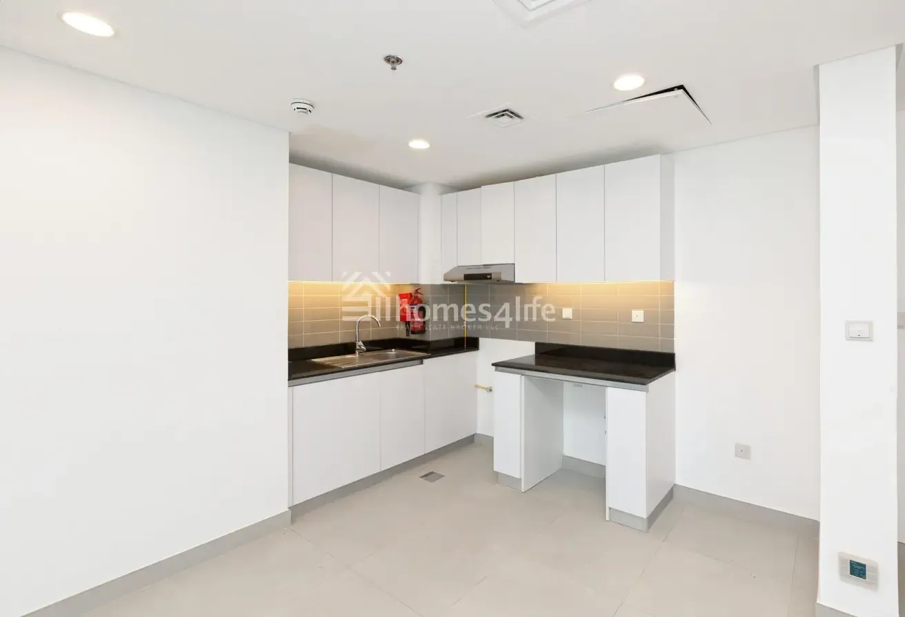 Multiple Options | Balcony | Next to Park & Cafe