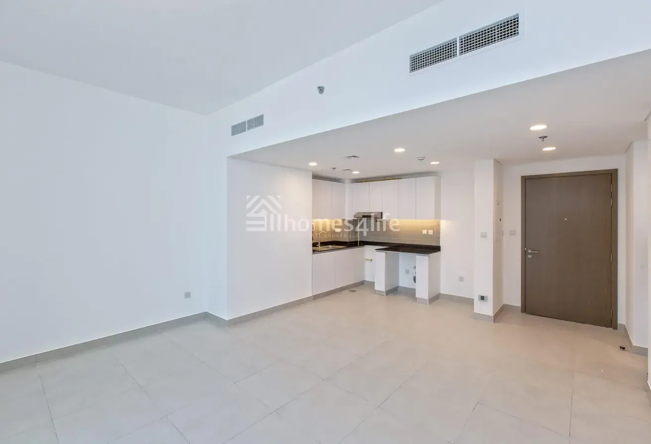 Multiple Options | Balcony | Next to Park & Cafe
