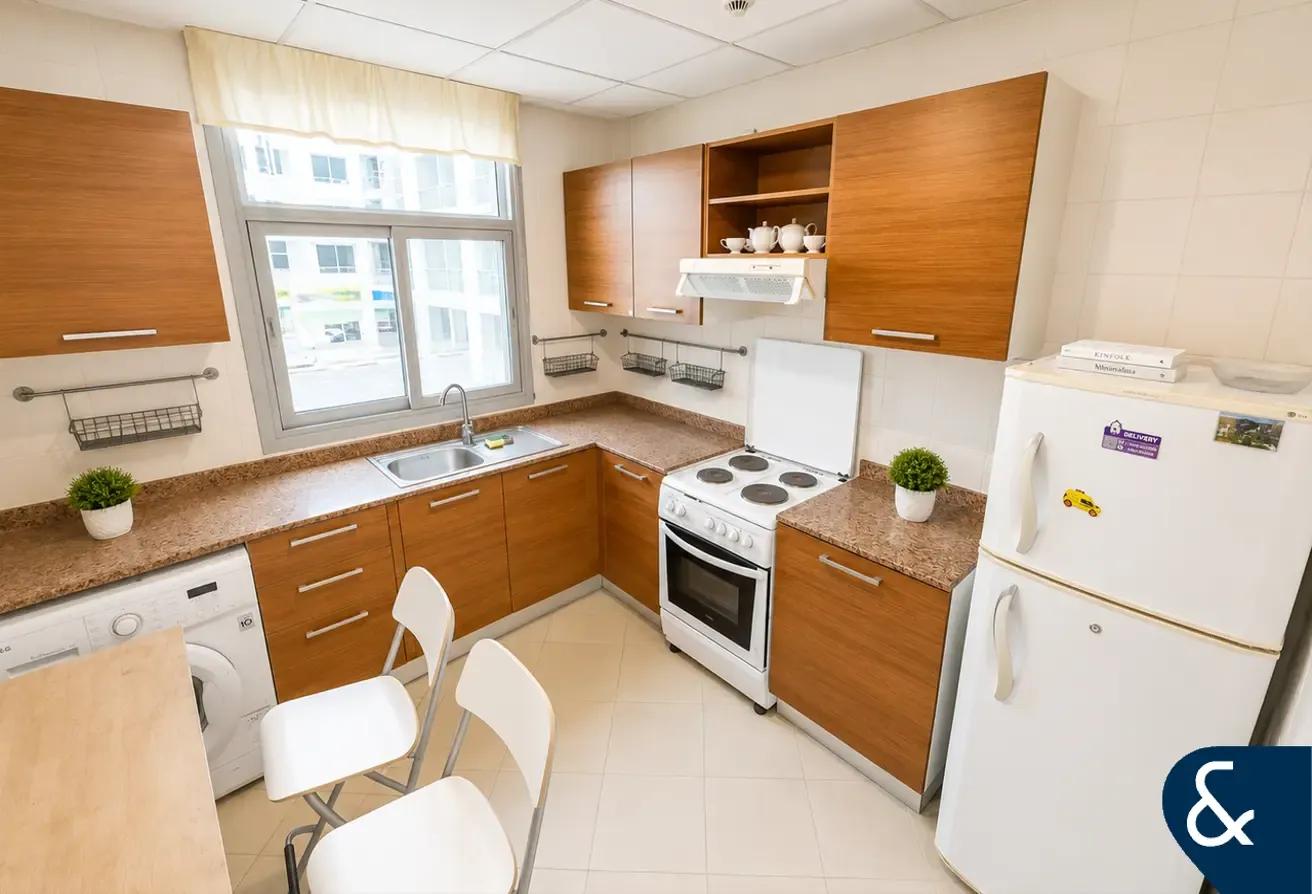 Large Balcony | Vacant Now | 517.74 sq ft