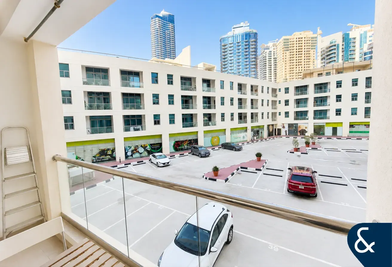 Large Balcony | Vacant Now | 517.74 sq ft