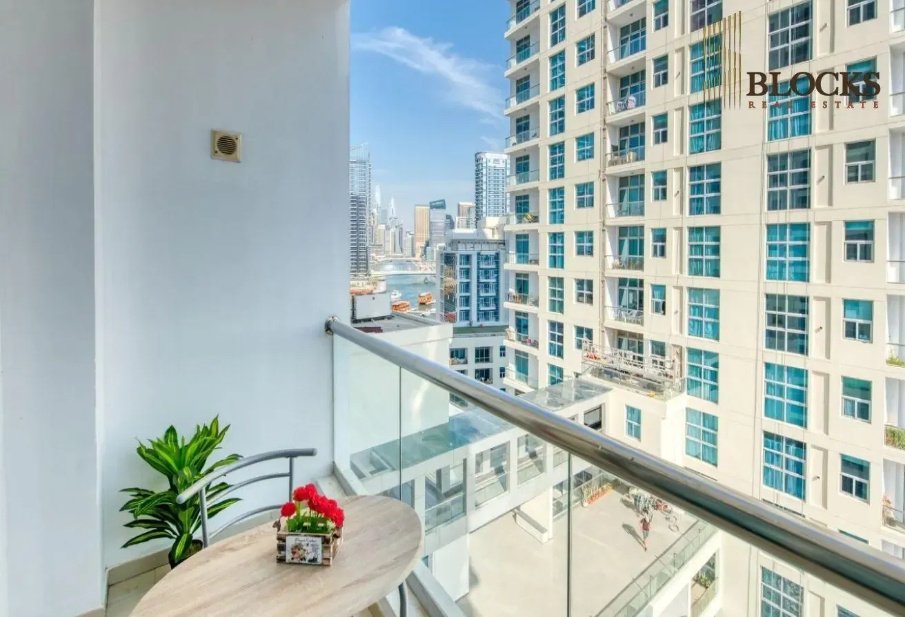 Fully Furnished 1BR+Balcony | Partial Marina View