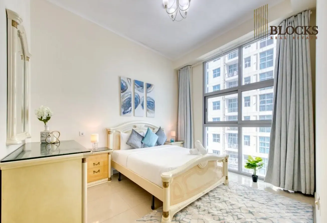Fully Furnished 1BR+Balcony | Partial Marina View