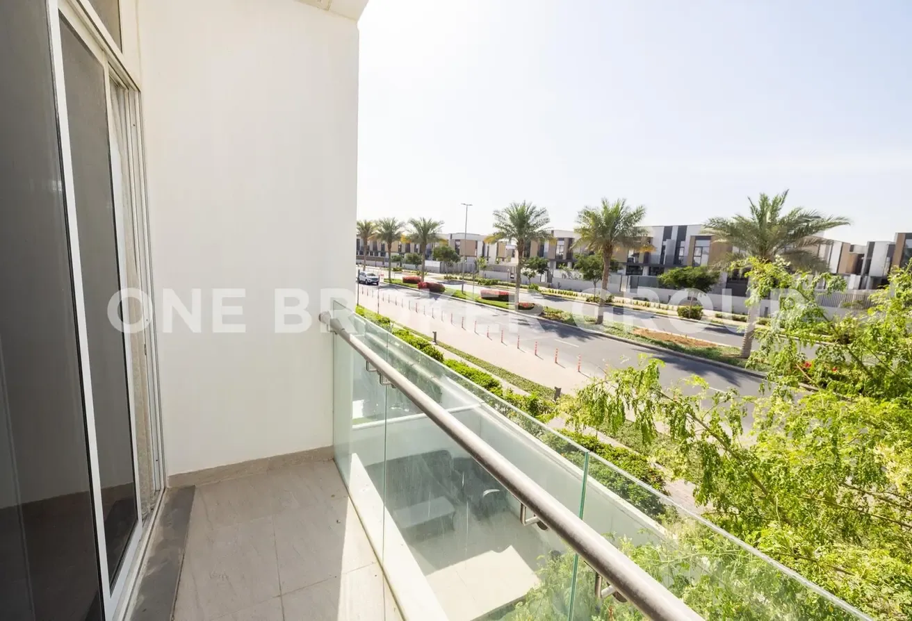 Single Row | Fully Furnished | Close To Pool
