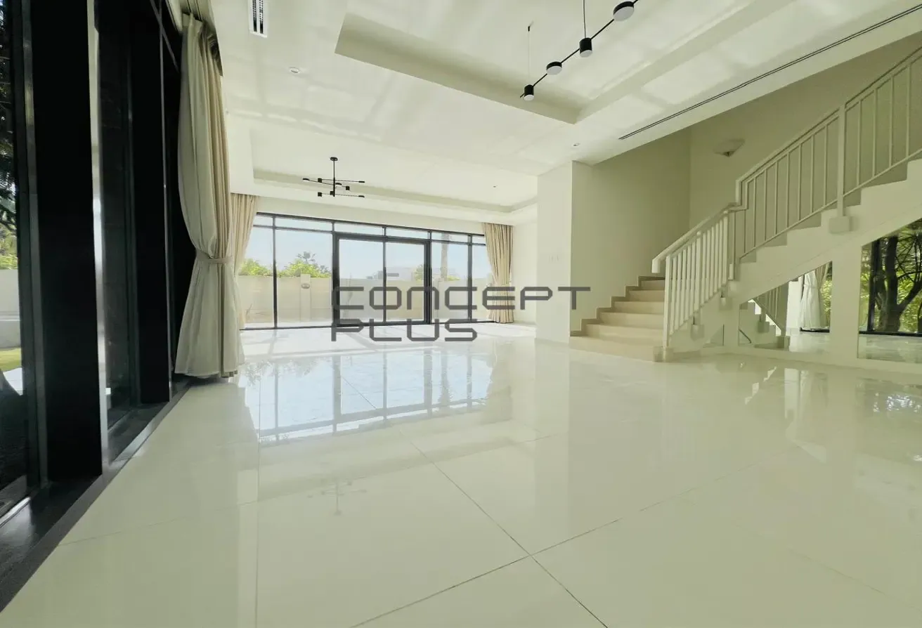 Private Garden | Single Row | Luxurious