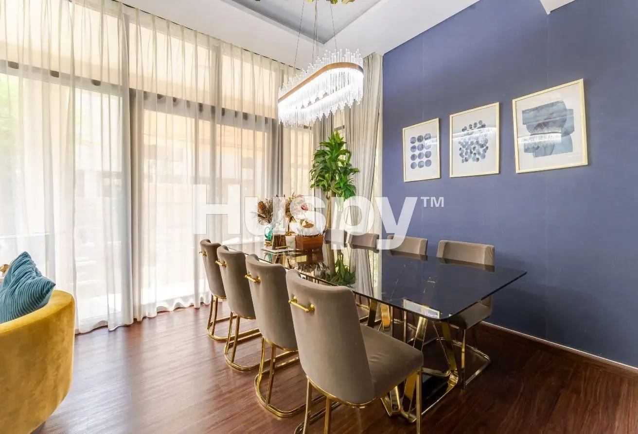 Vacant on Transfer | Landscaped | Near Park