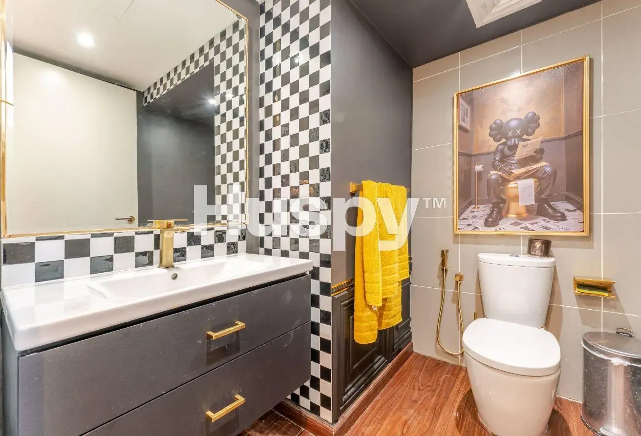 Vacant on Transfer | Landscaped | Near Park