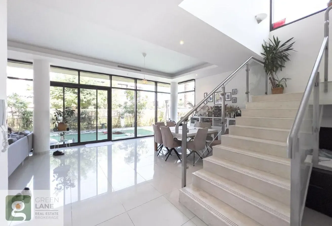 Luxury 5 Bedroom Villa + Maids | Park Access
