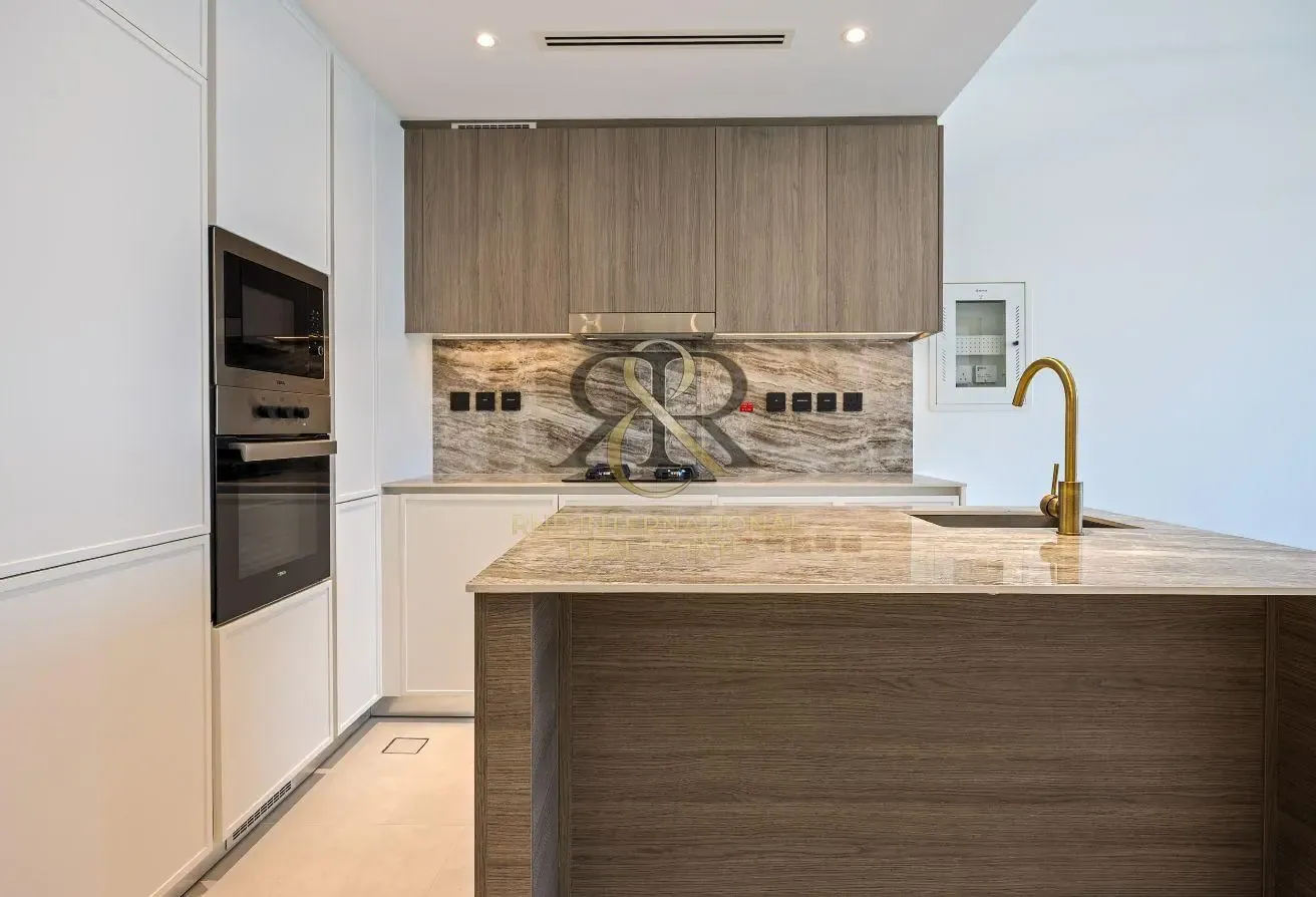 Modern 1BR | Pool View | Rented