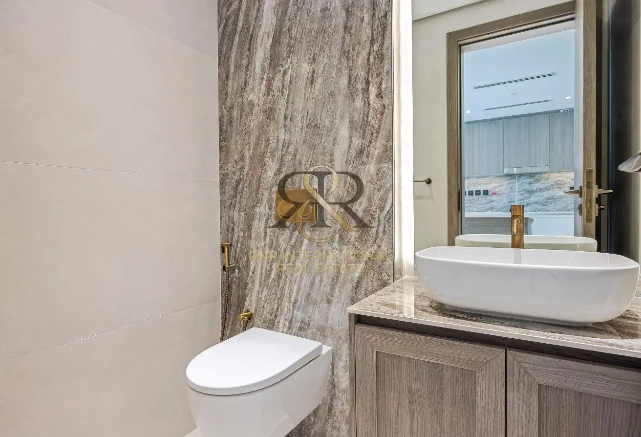 Modern 1BR | Pool View | Rented