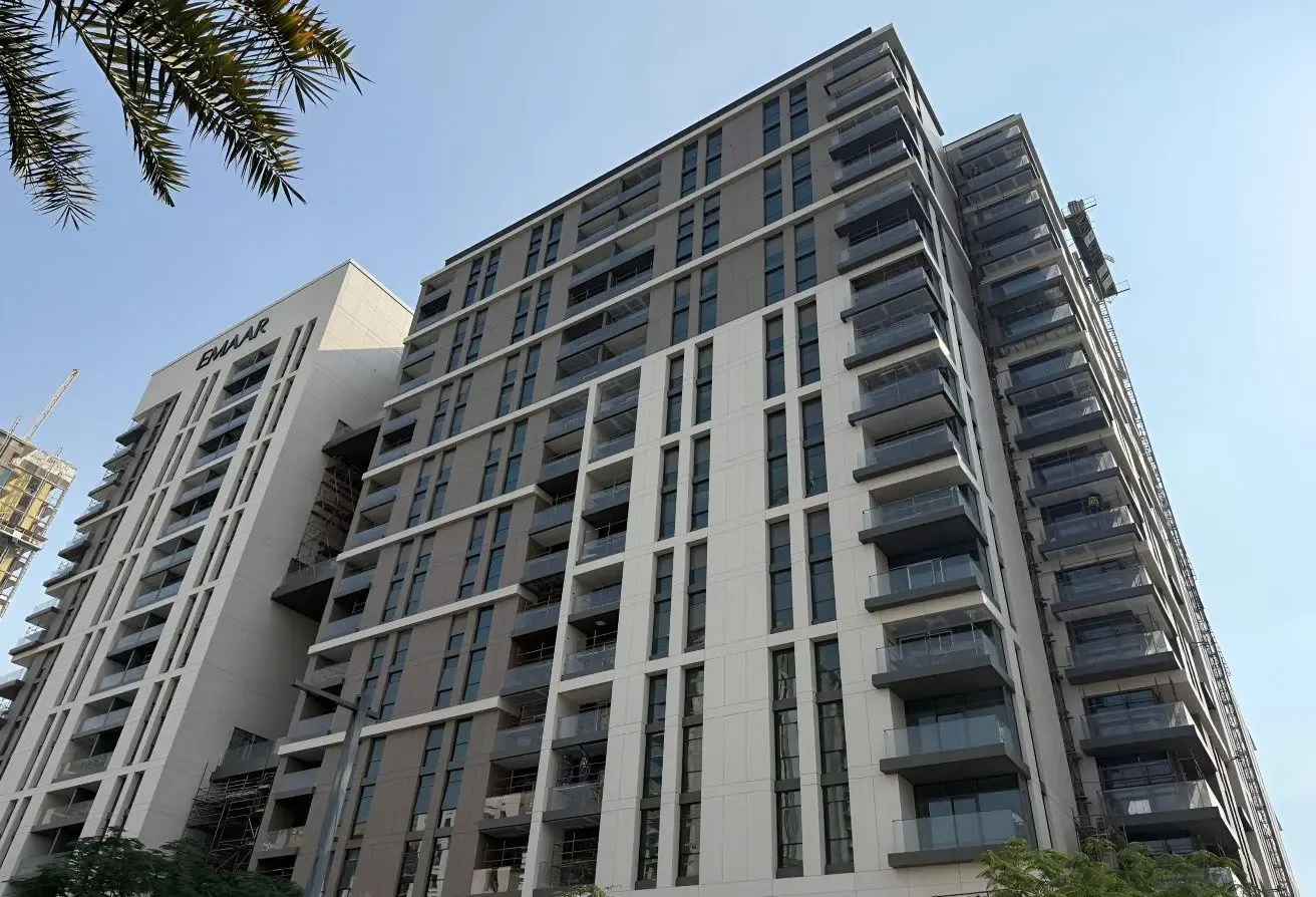 Boulevard View | Corner | 98% Complete